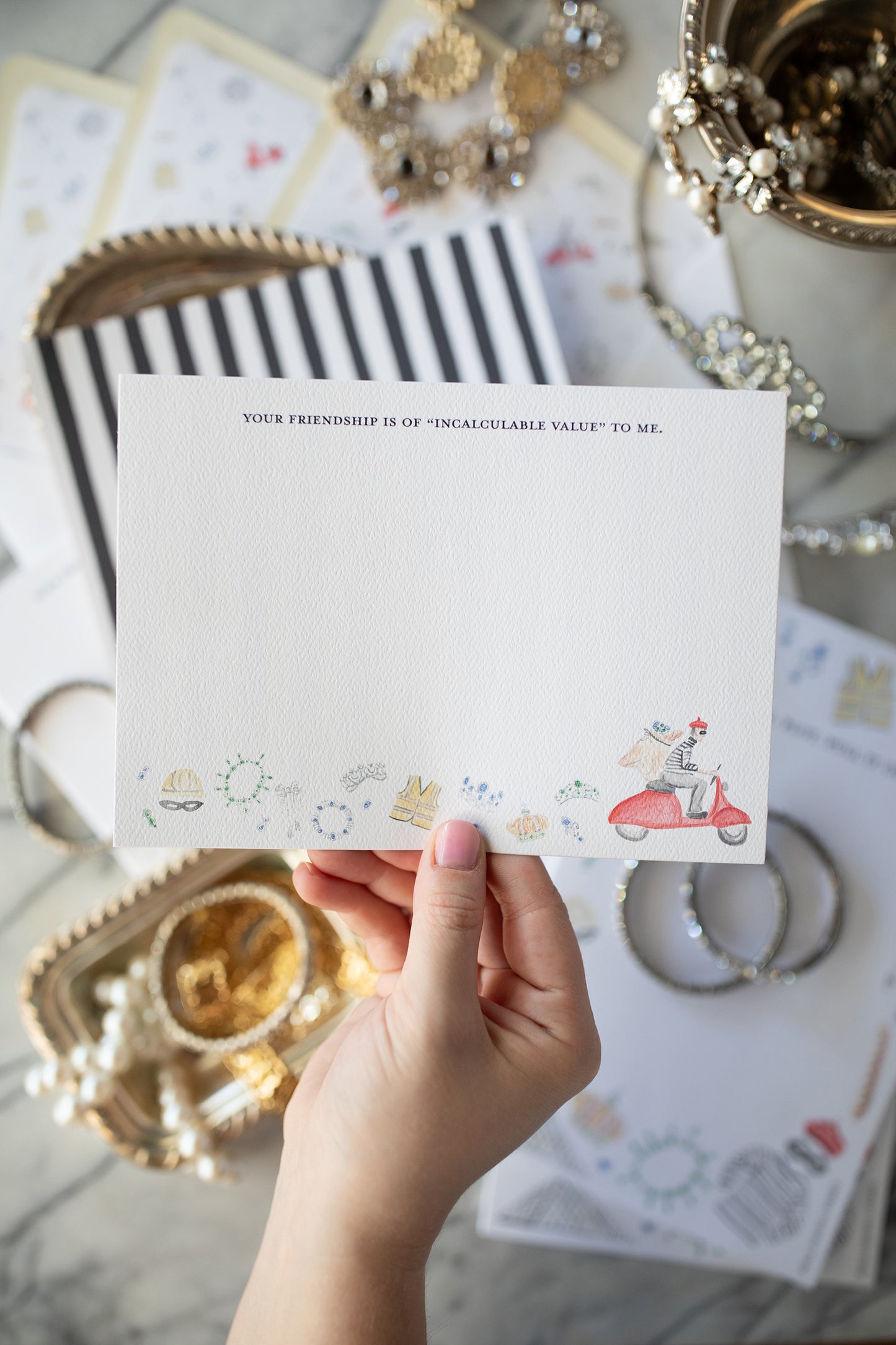 Louvre Heist Stationery